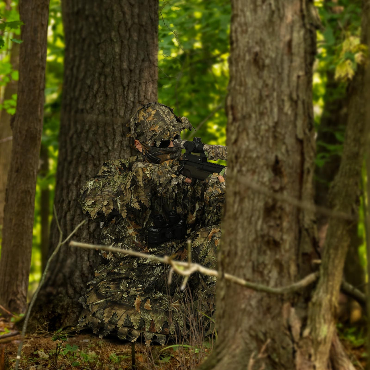 LOOGU Ghillie Suit 3D Maple Leafy Camouflage Clothing Super Lightweight Hooded Outfit for Hunting, Shooting, Wildfowl, Paintball, Wildlife Photography, Halloween or Christmas