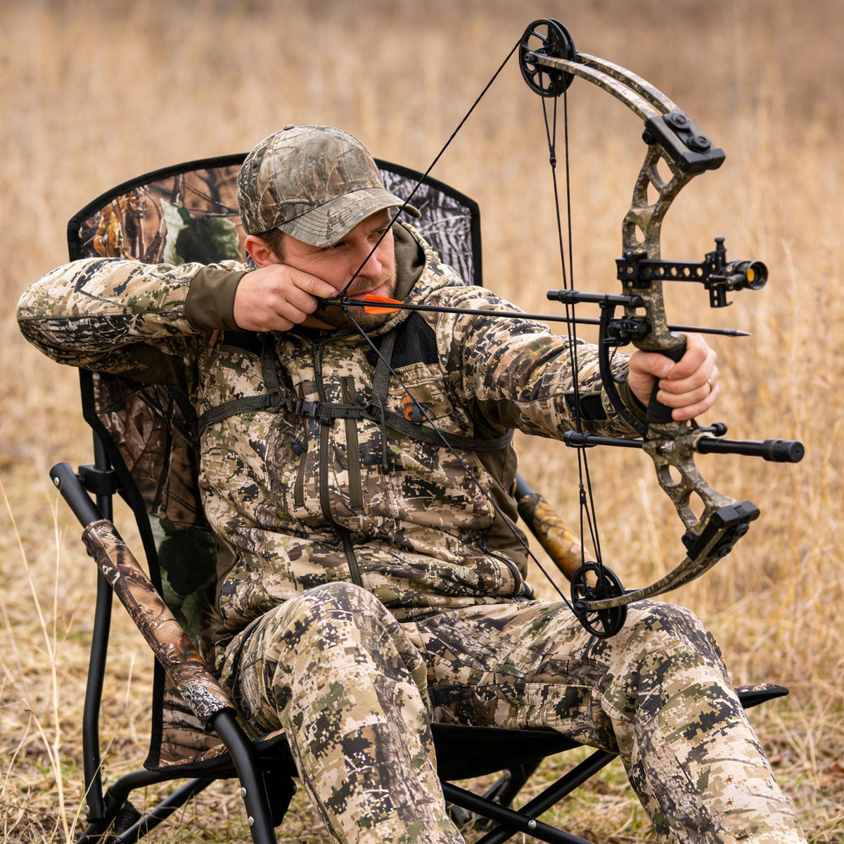 FUNHORUN Turkey Chair for Hunting, Low Profile Hunting Chair with Camouflage Carrying Bag, Camo Foldable Turkey Seat & Camping Lounger, Breathable Base & Portable Design