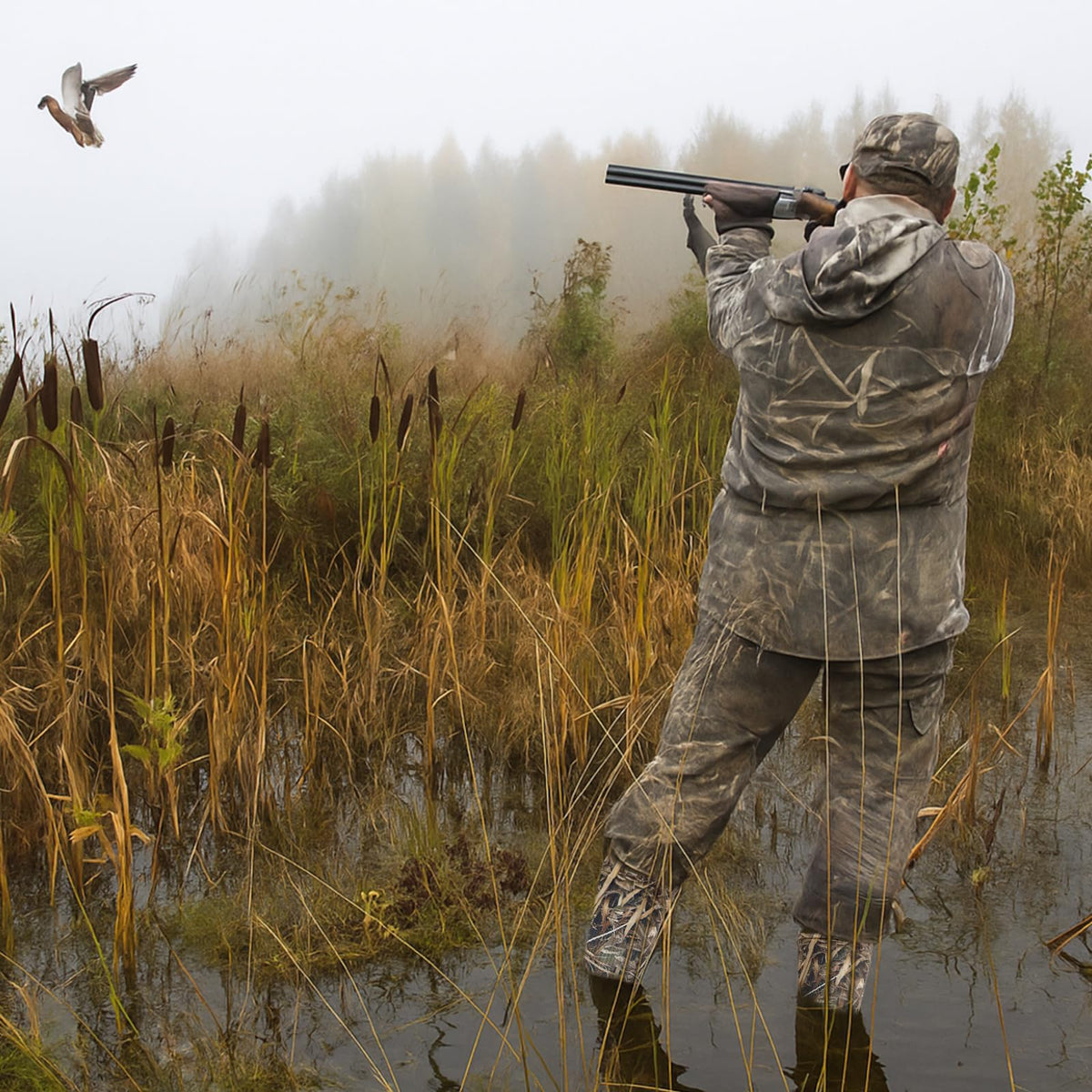 Cutecrop Men Waterproof Duck Hunting Gear Wader Sock Breathable Waterfowl Fishing Knee-high for Outdoor Winter Duck Hunting(XL)